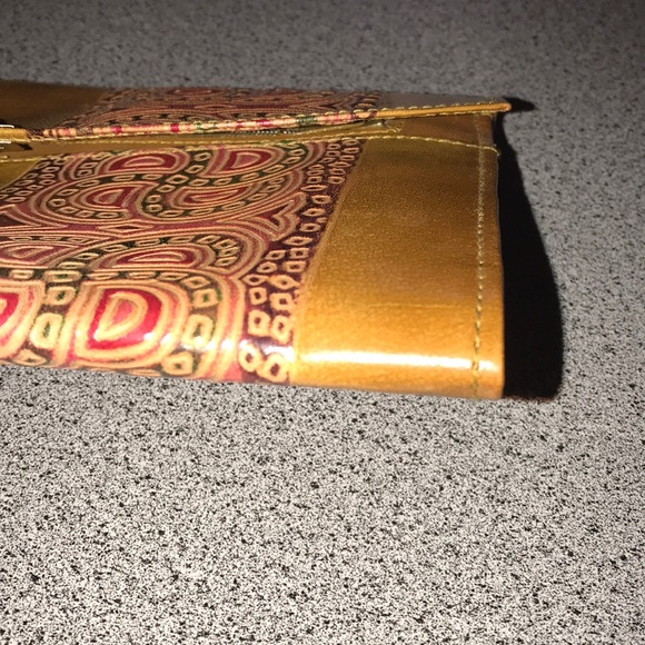 Leather hand clutch - Picture 7 of 7